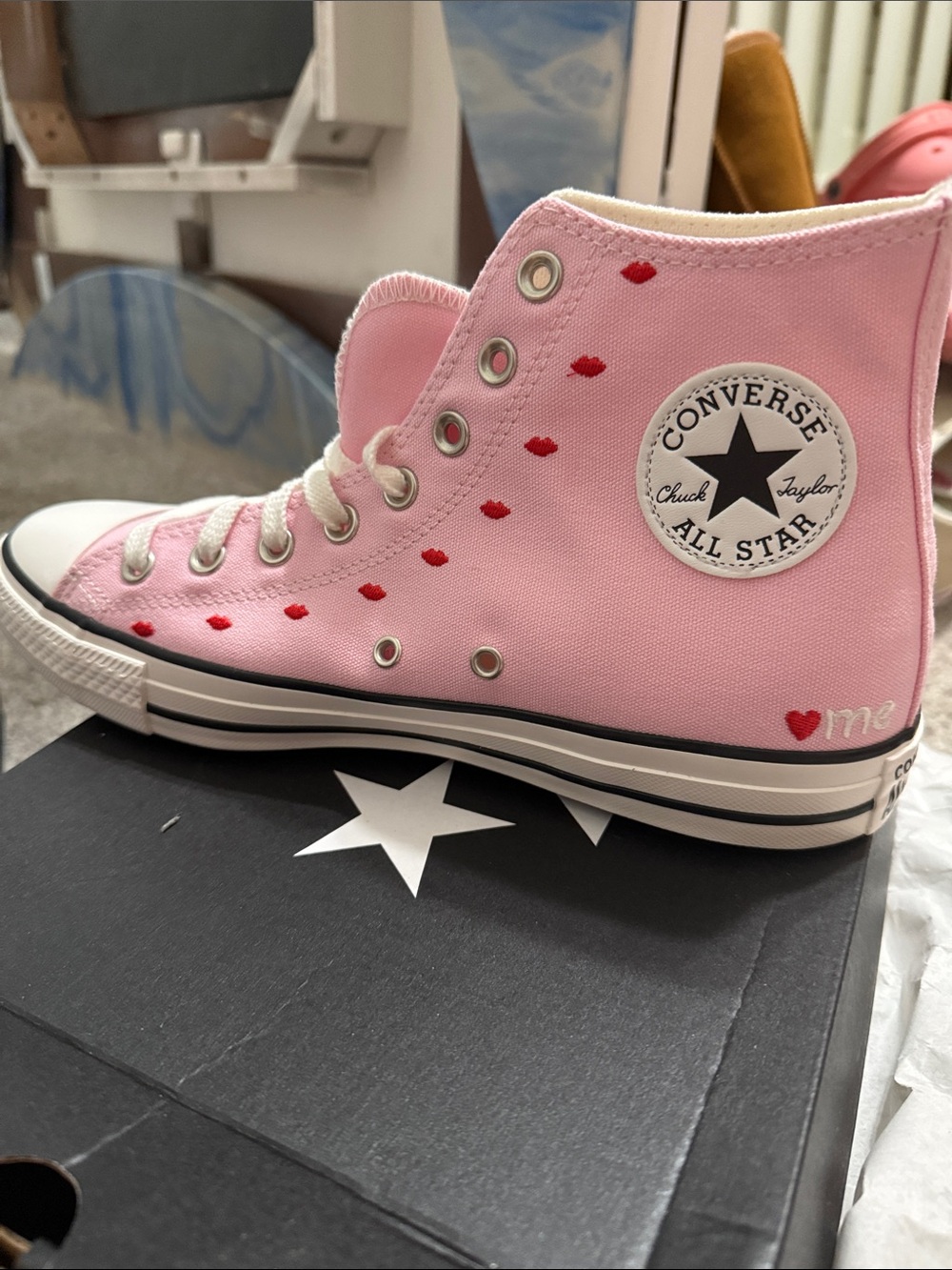 Converse Women’s Pink High-Top Sneakers with Red Lip Motif - Picture 2 of 3